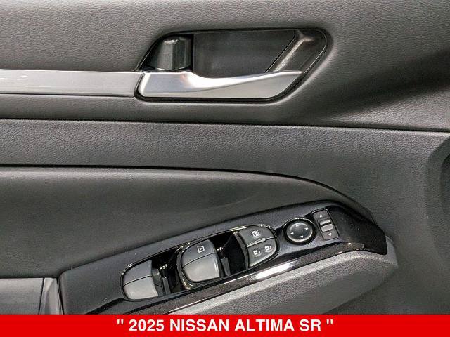 Certified 2025 Nissan Altima 2.5 SR AWD/4WD image 16