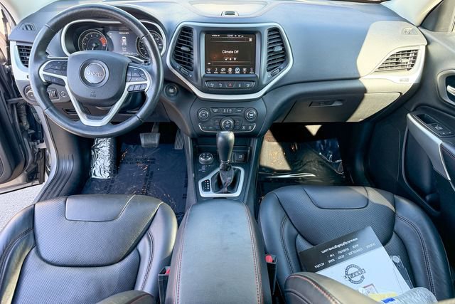 Used 2018 Jeep Cherokee Trailhawk w/ Quick Order Package 27L image 25