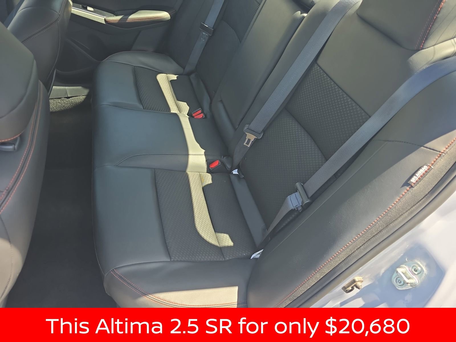 Used 2024 Nissan Altima 2.5 SR FWD image 19