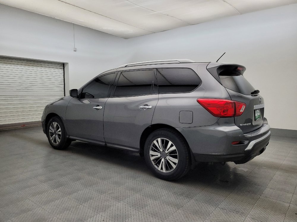 Used 2018 Nissan Pathfinder SV w/ Cargo Package image 3