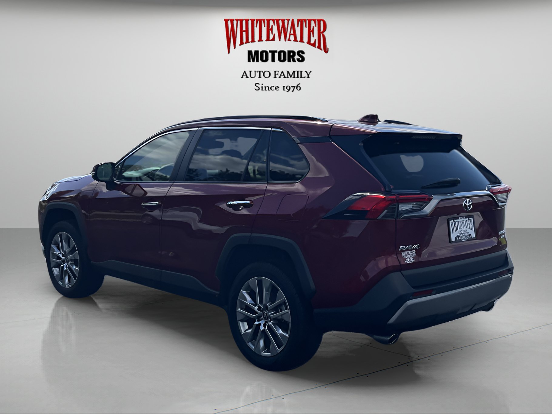 Used 2022 Toyota RAV4 Limited AWD/4WD image 3