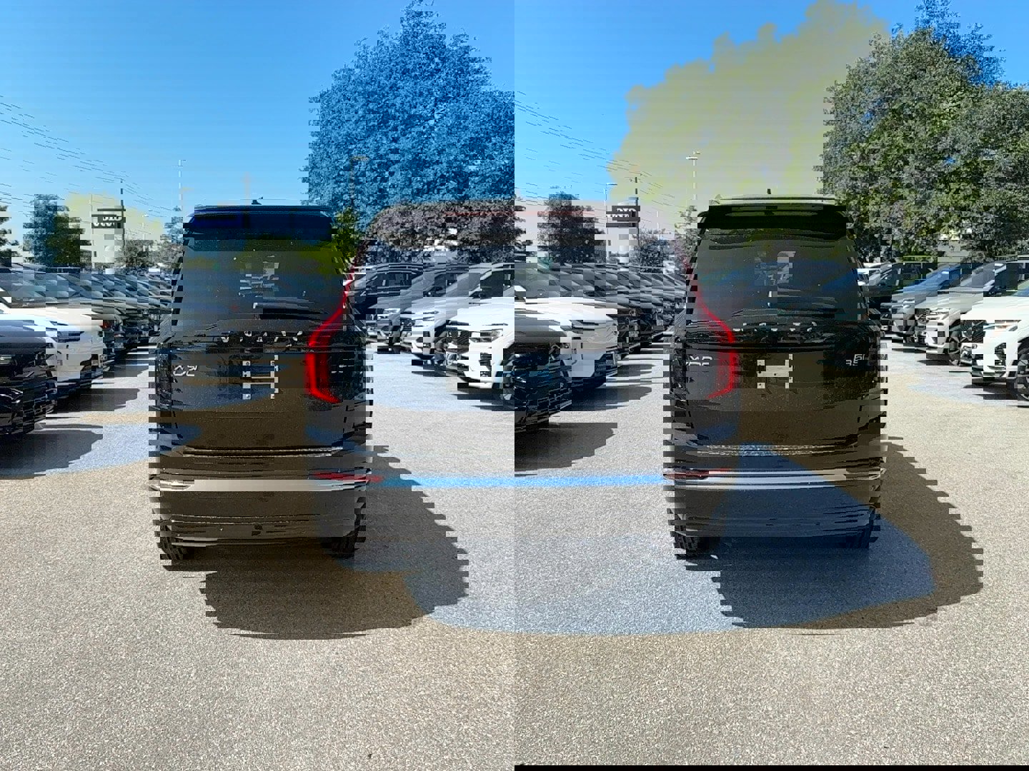 New 2026 Volvo XC90 B5 Core image 4