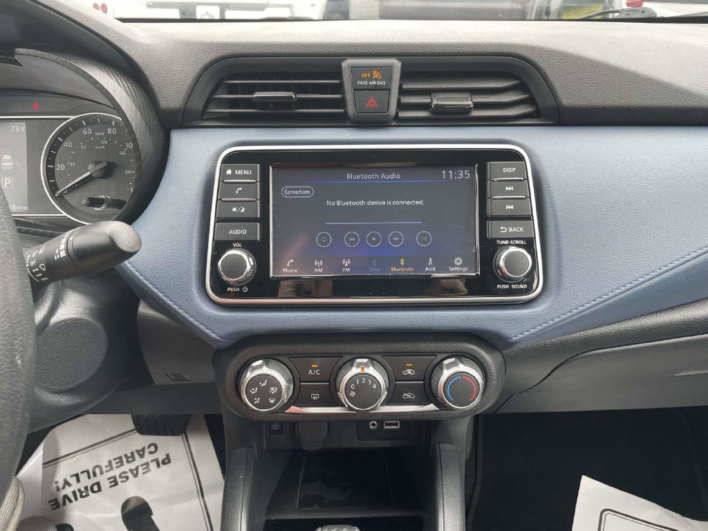 Used 2025 Nissan Versa SV FWD image 20