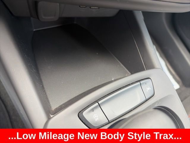 Used 2024 Chevrolet Trax RS w/ Driver Confidence Package image 14