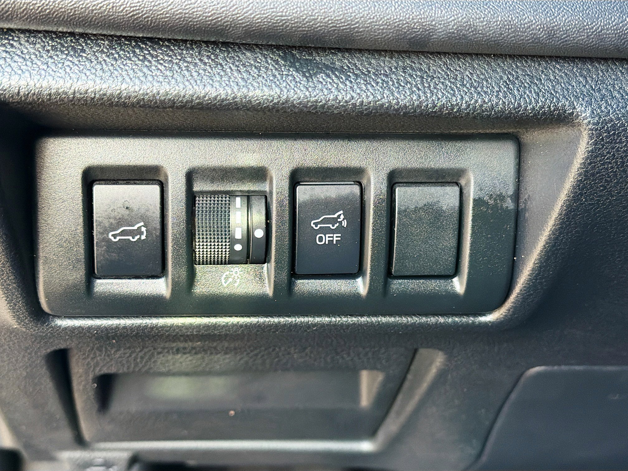 Certified 2023 Subaru Outback Limited image 35