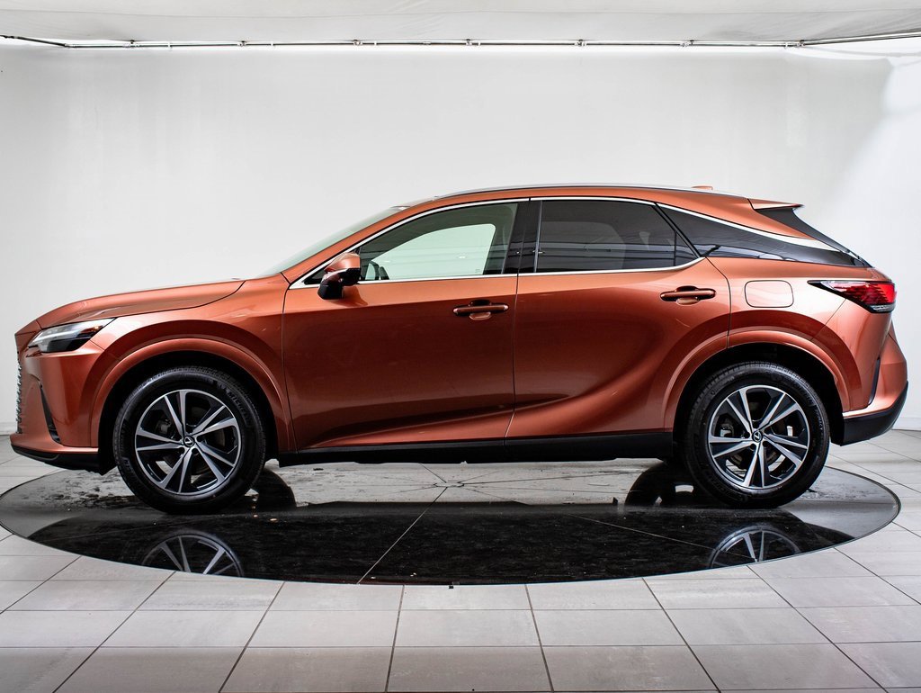 Certified 2024 Lexus RX 350h w/ Convenience Package image 12