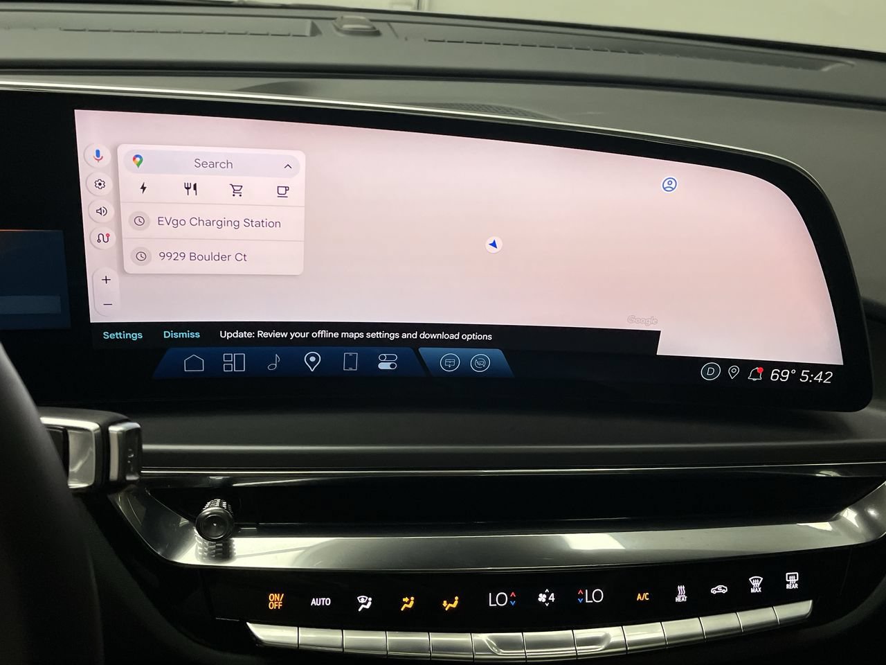 Certified 2024 Cadillac Lyriq Tech w/ LPO, Floor Liner Package AWD/4WD image 5