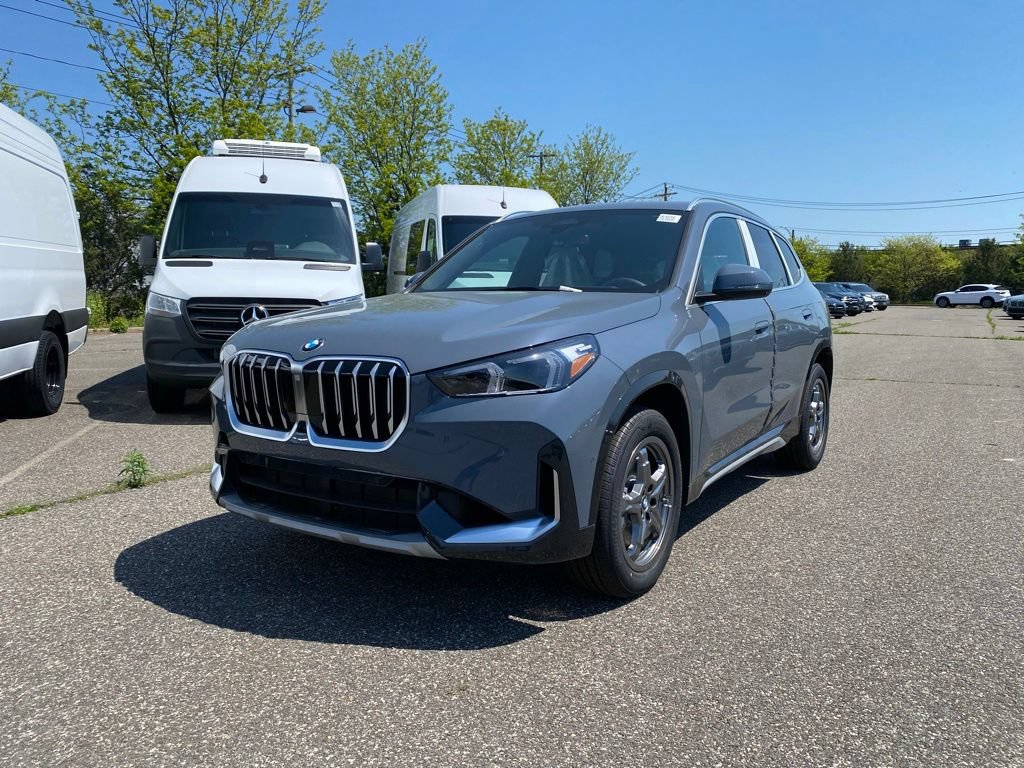 New 2026 BMW X1 xDrive28i w/ Technology Package AWD/4WD image 1