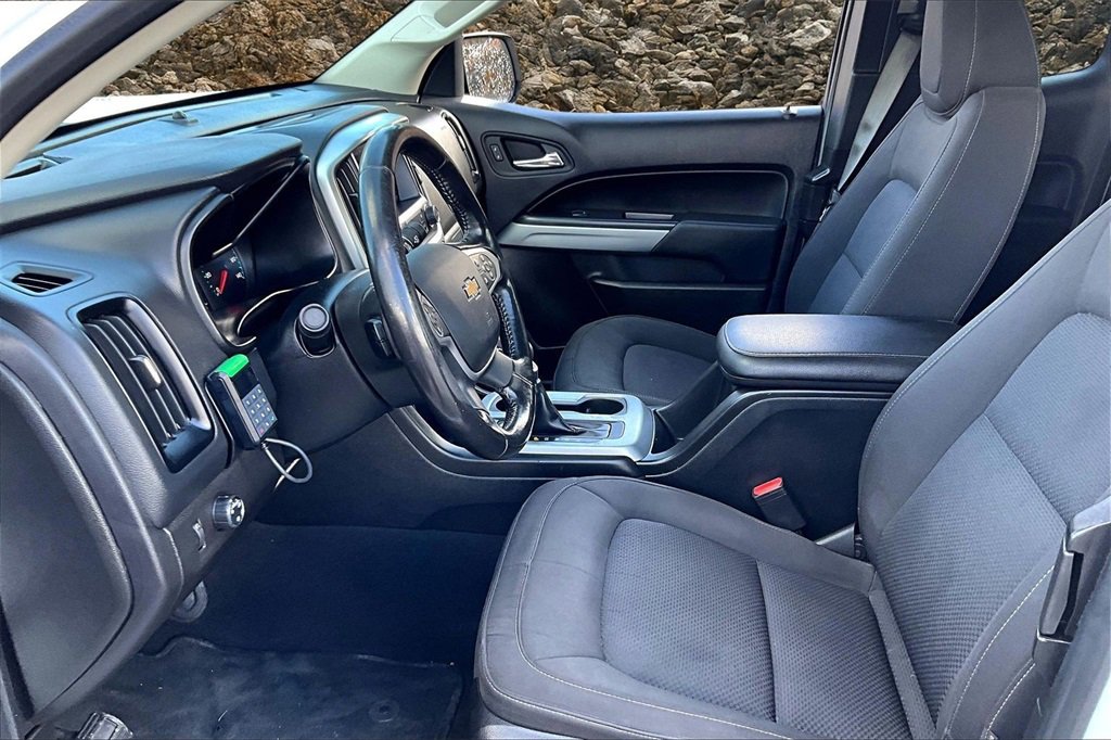 Used 2022 Chevrolet Colorado LT w/ Safety Package image 21