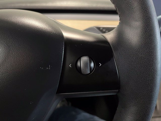 Used 2021 Tesla Model 3 Performance AWD/4WD image 24