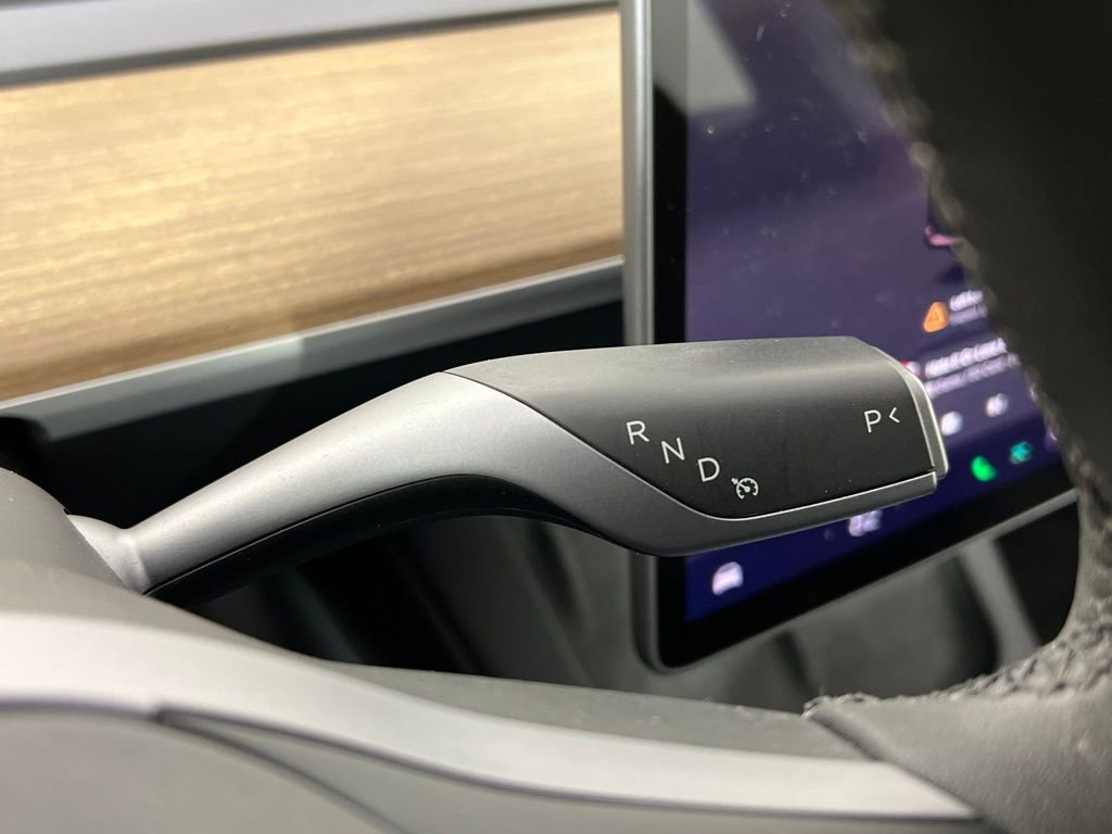 Used 2023 Tesla Model 3 Standard Range image 11