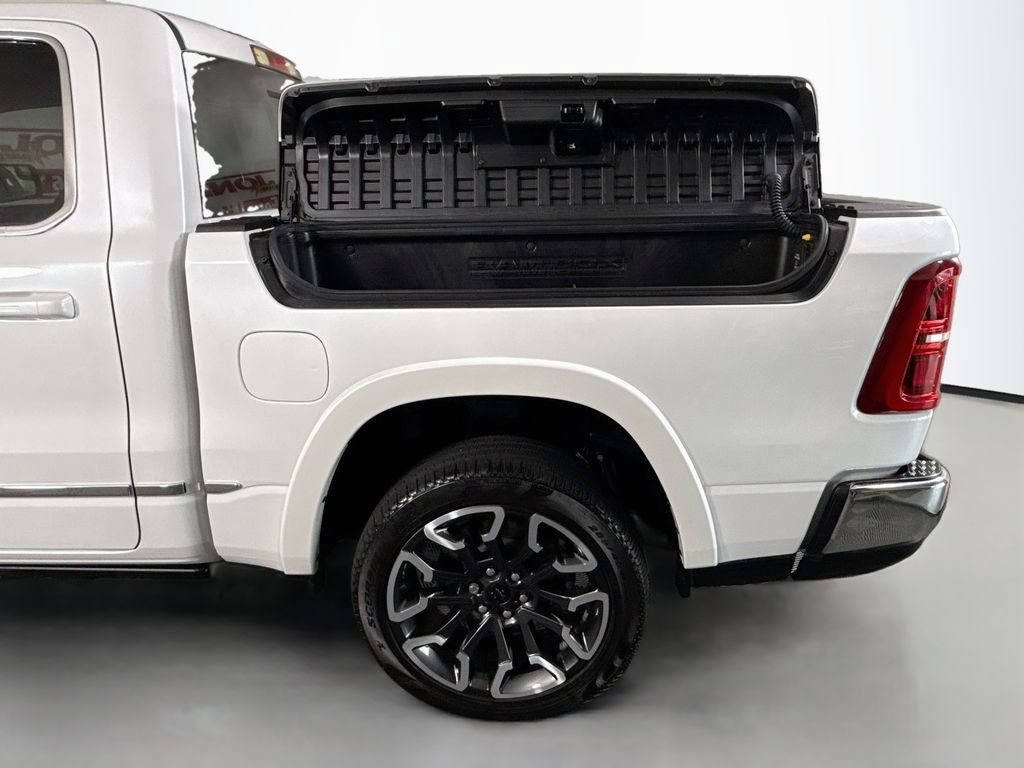 Used 2025 RAM 1500 Limited AWD/4WD image 16