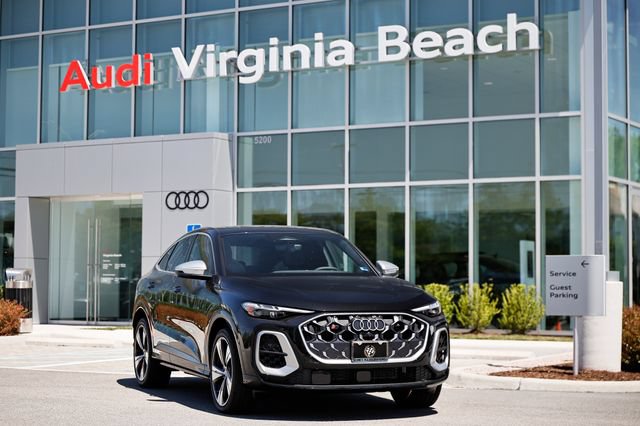 New 2026 Audi SQ5 Prestige AWD/4WD image 1