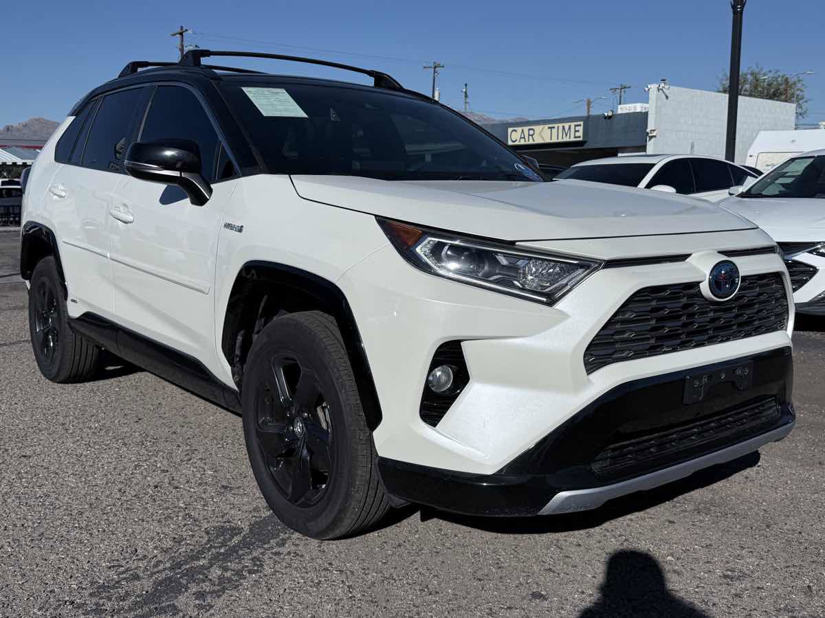 Used 2019 Toyota RAV4 XSE image 2