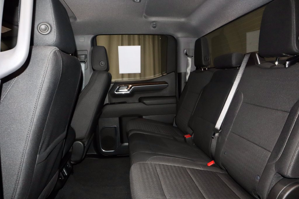 Used 2024 Chevrolet Silverado 1500 LT AWD/4WD image 22