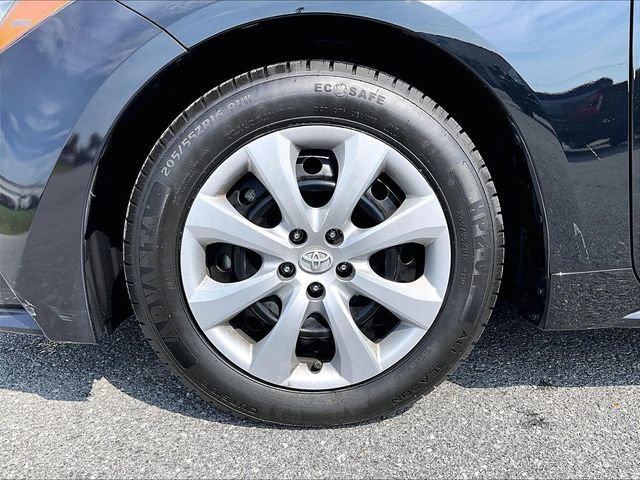 Used 2023 Toyota Corolla LE FWD image 7