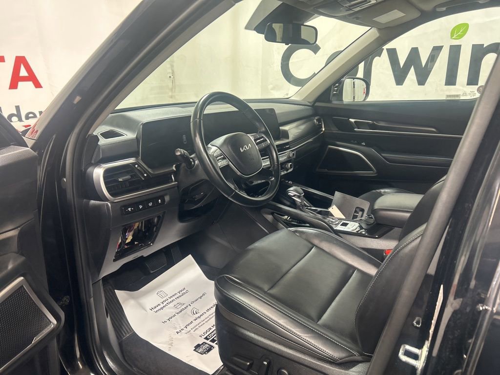 Used 2025 Kia Telluride S image 24