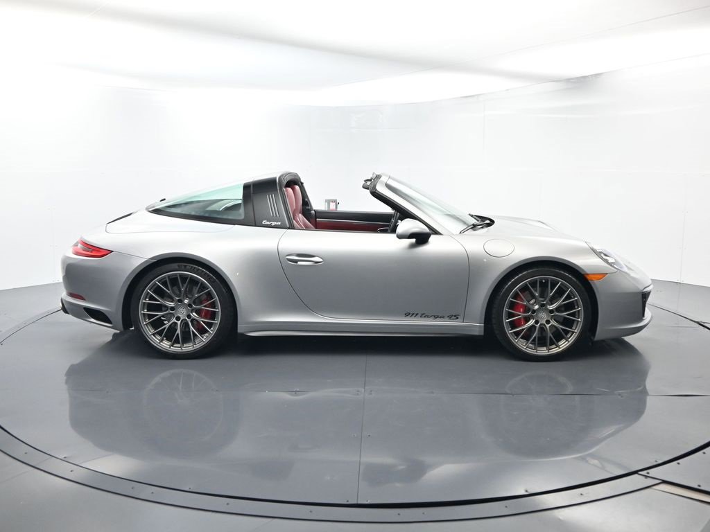 Used 2019 Porsche 911 Targa 4S image 16