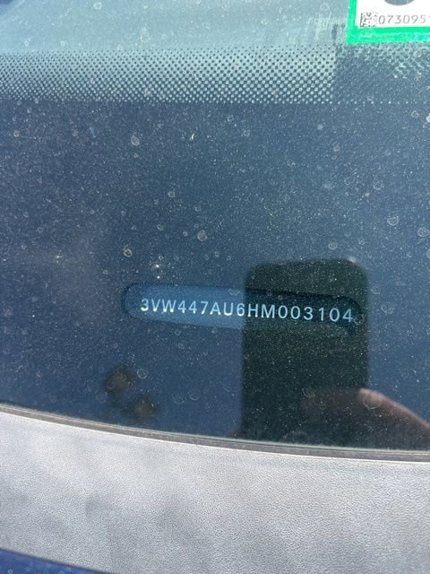 Used 2017 Volkswagen Golf 4-Door FWD image 34