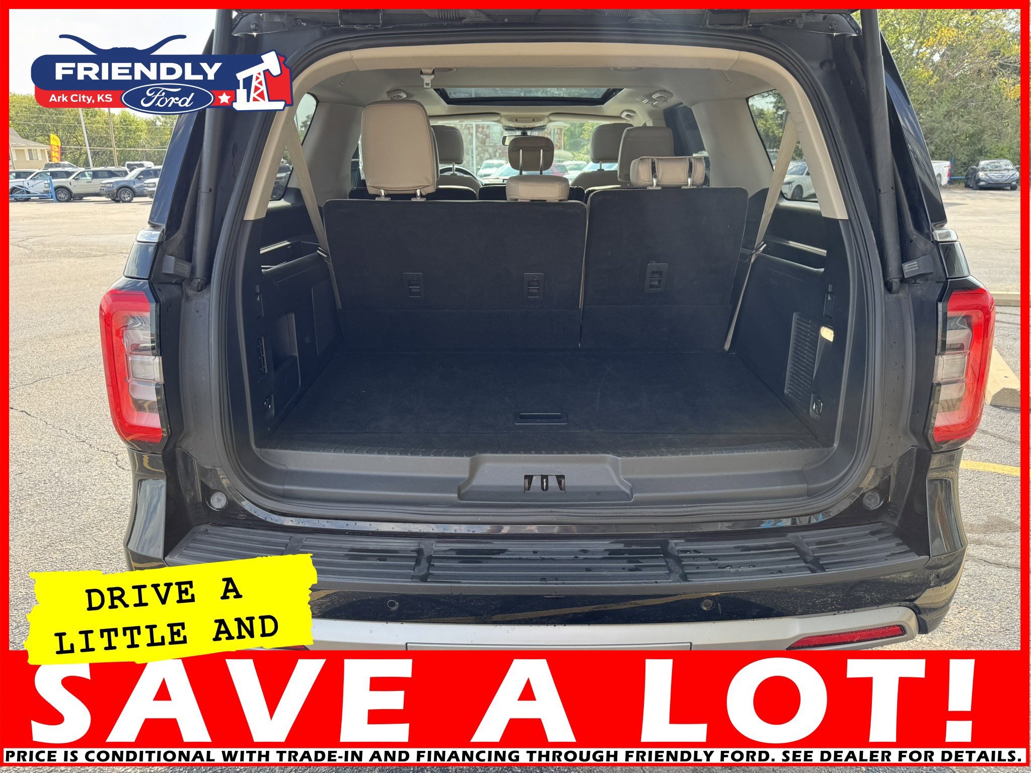 Used 2023 Ford Expedition Max Limited image 5