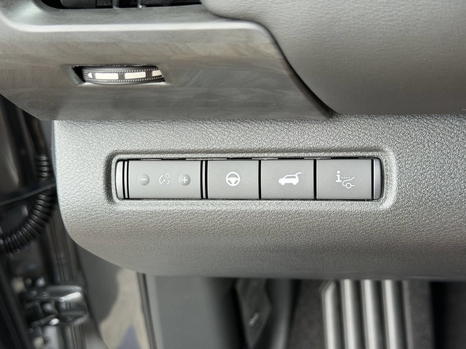 New 2026 Nissan Pathfinder Platinum w/ Cargo Package FWD image 19