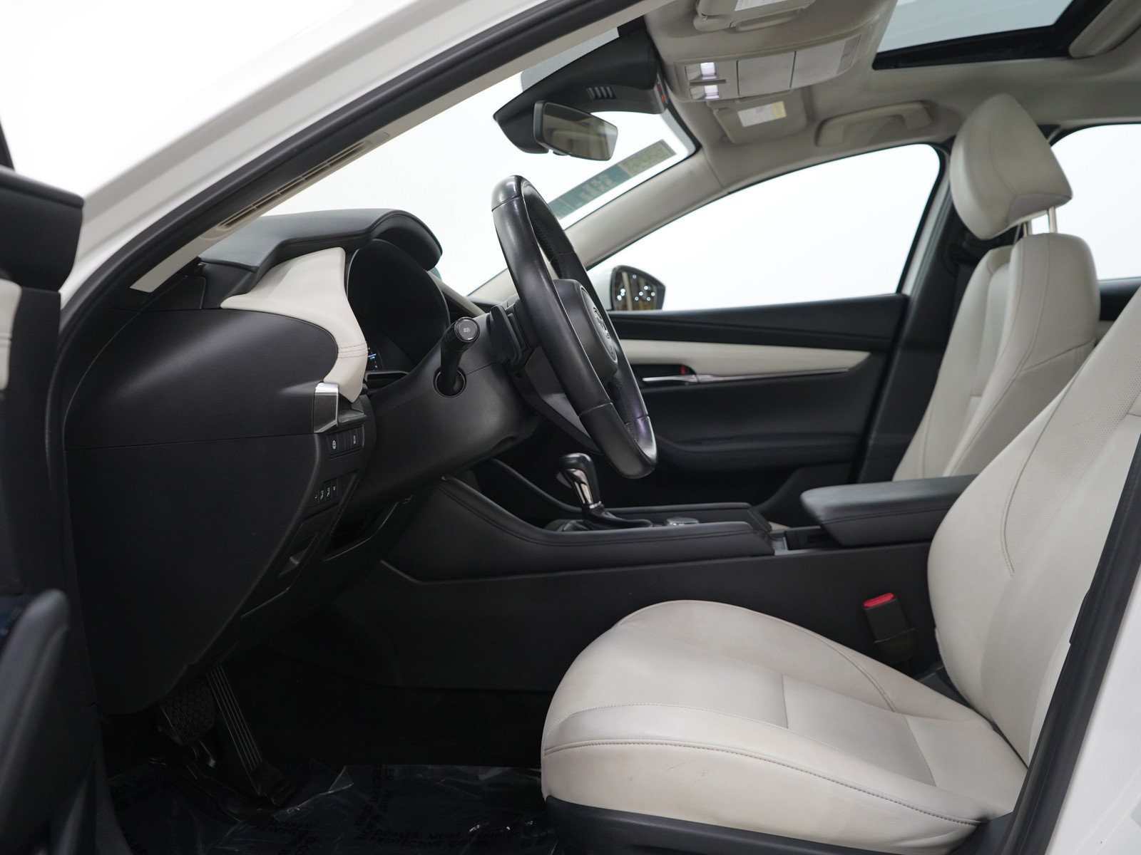 Used 2019 MAZDA MAZDA3 Sedan FWD image 22