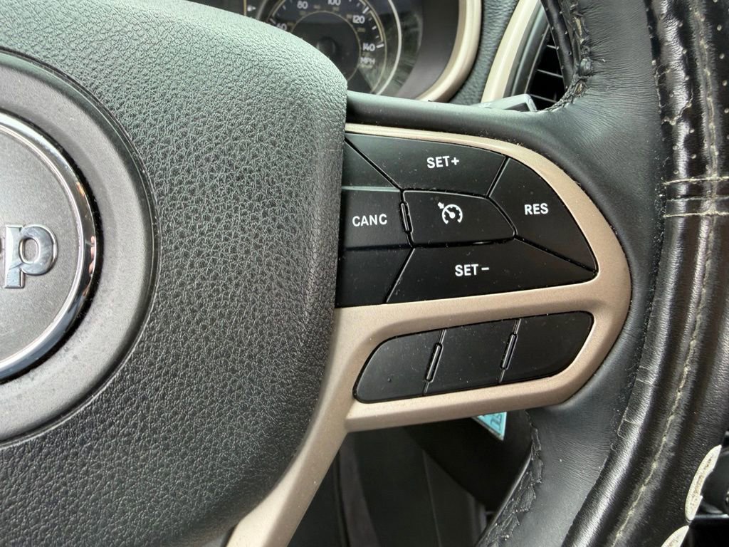 Used 2017 Jeep Cherokee Latitude w/ Trailer Tow Group image 27