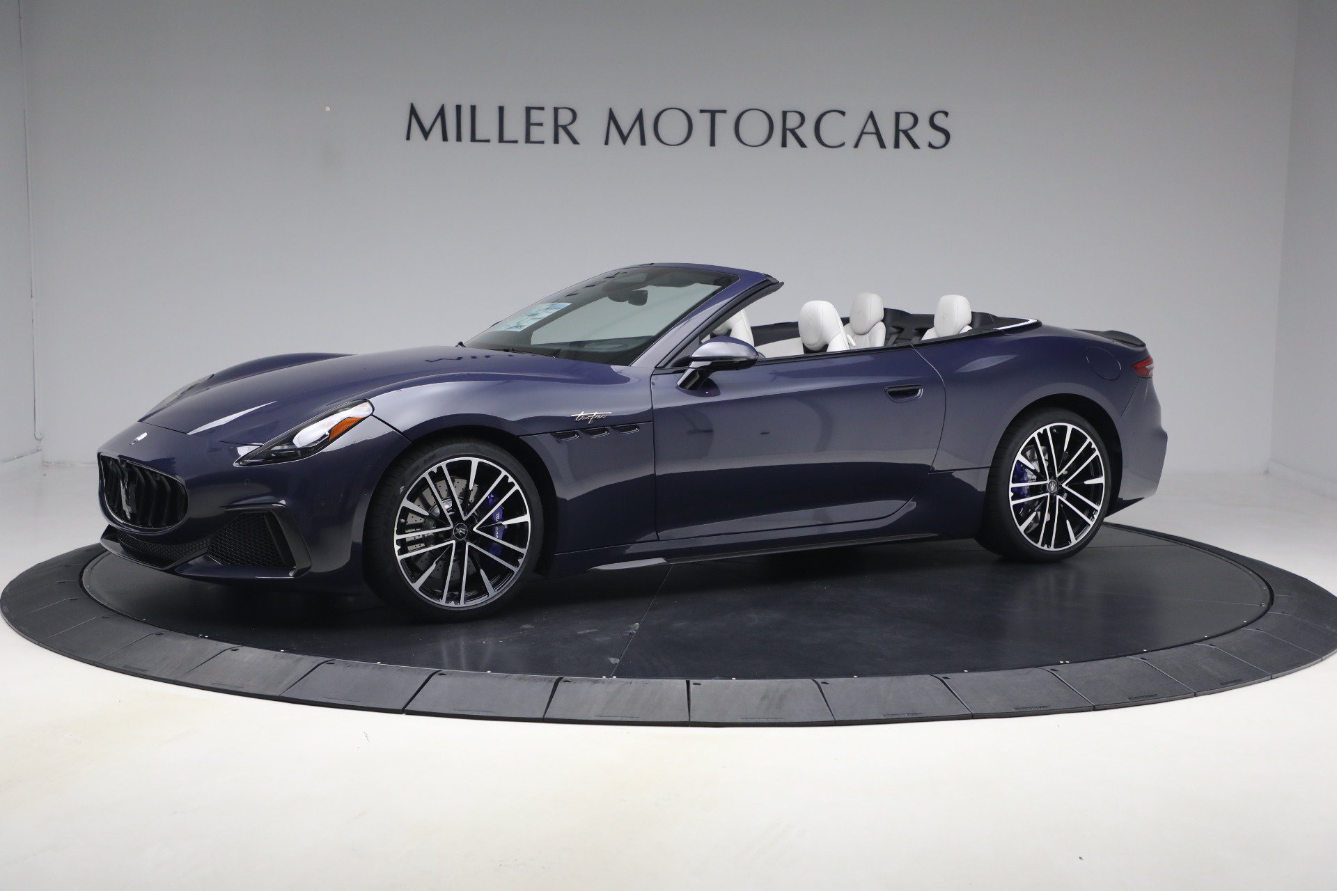 New 2026 Maserati GranCabrio Trofeo