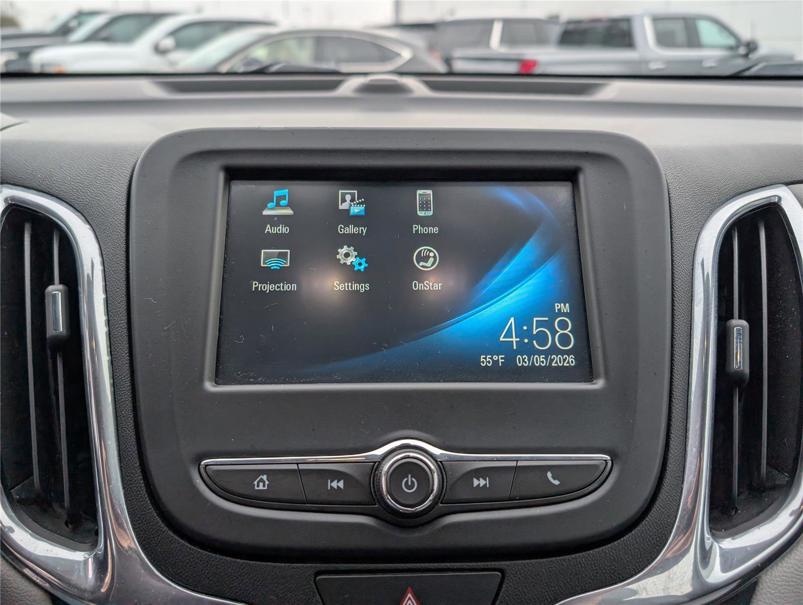 Used 2018 Chevrolet Equinox LS image 25