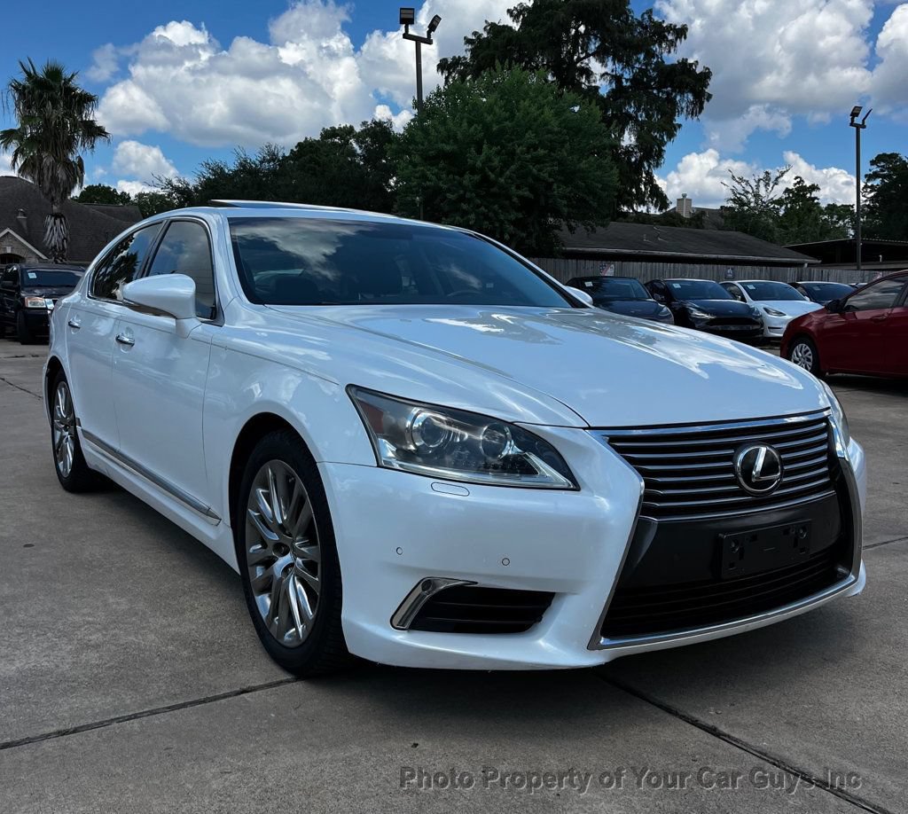 Used 2013 Lexus LS 460 w/ Comfort Pkg RWD image 4
