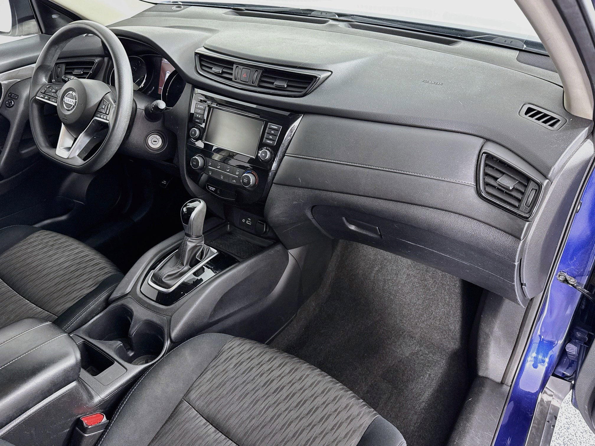 Used 2019 Nissan Rogue S FWD image 26