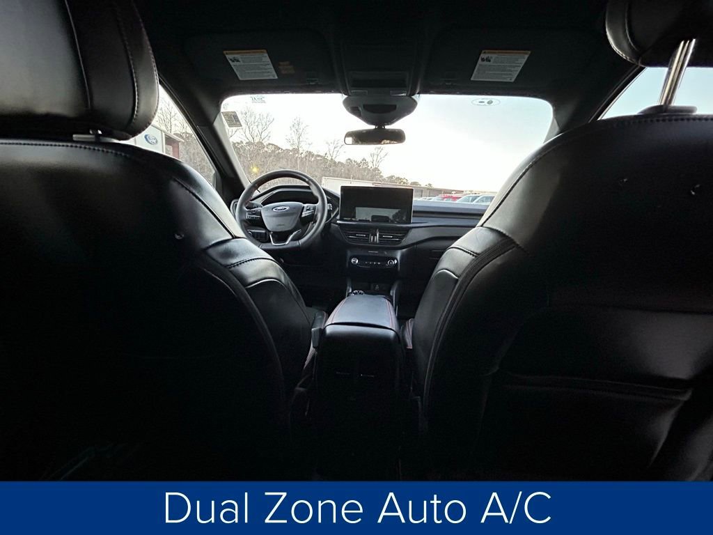 Used 2025 Ford Escape ST-Line w/ Equipment Group 301A image 22