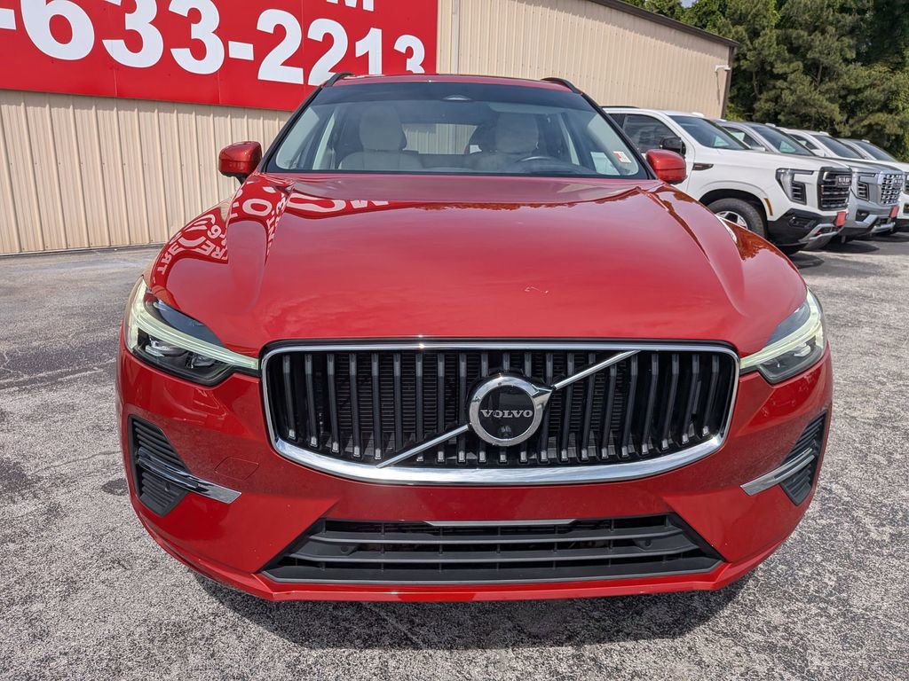 Used 2022 Volvo XC60 B5 Momentum w/ Advanced Package AWD/4WD image 7