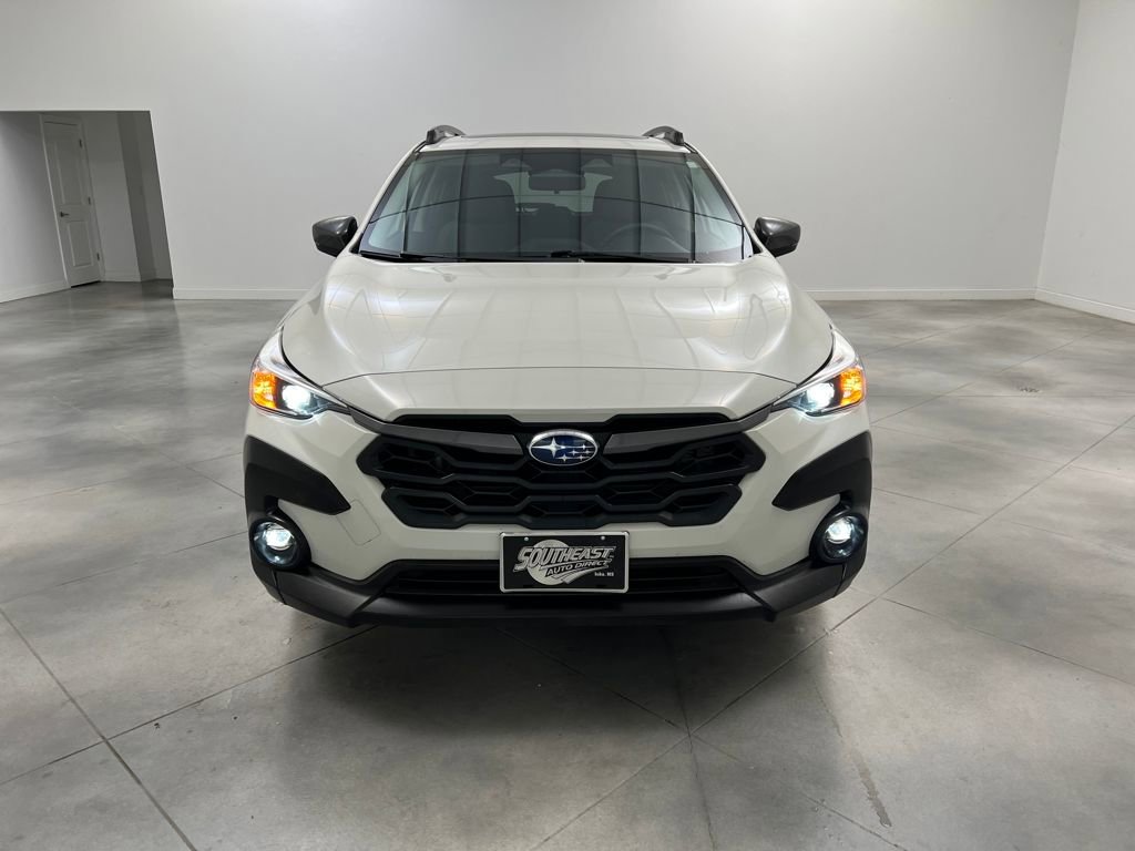 Used 2025 Subaru Crosstrek 2.0i Premium AWD/4WD image 2