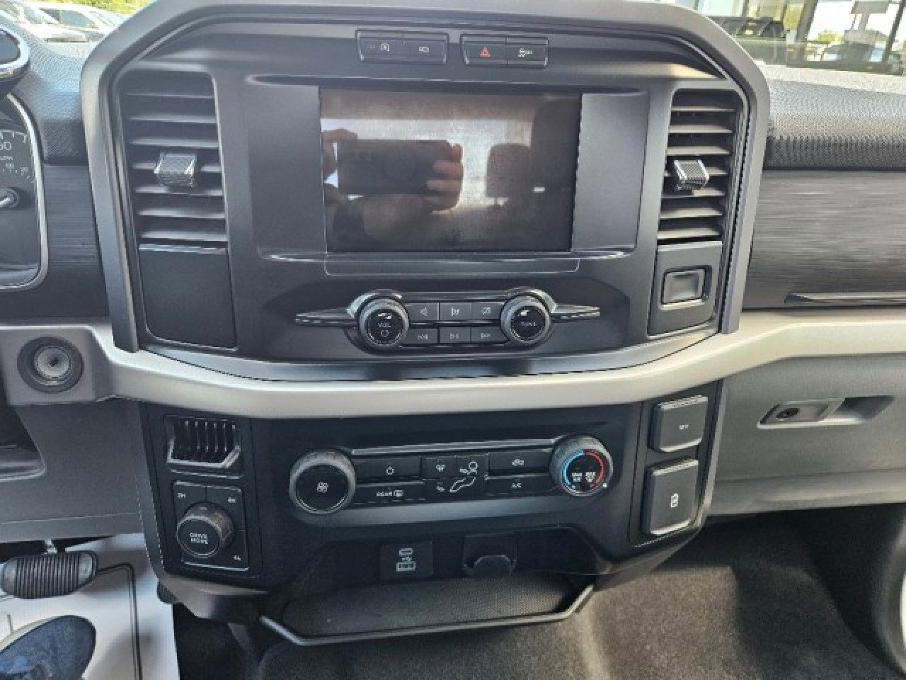 Used 2023 Ford F150 XLT image 27