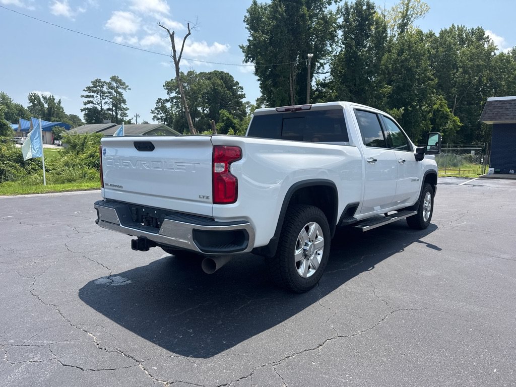 Used 2020 Chevrolet Silverado 2500 LTZ w/ LTZ Premium Package AWD/4WD image 6
