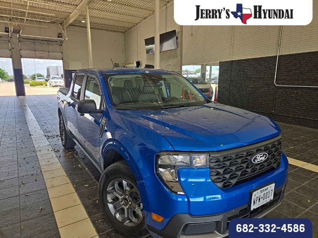 Used 2025 Ford Maverick XLT FWD image 4
