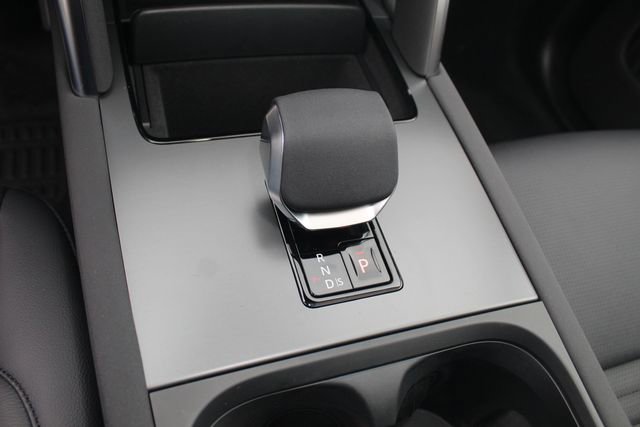 New 2025 Land Rover Discovery Sport S image 15