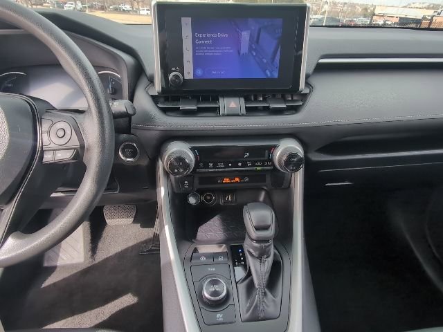 Used 2025 Toyota RAV4 XLE image 21