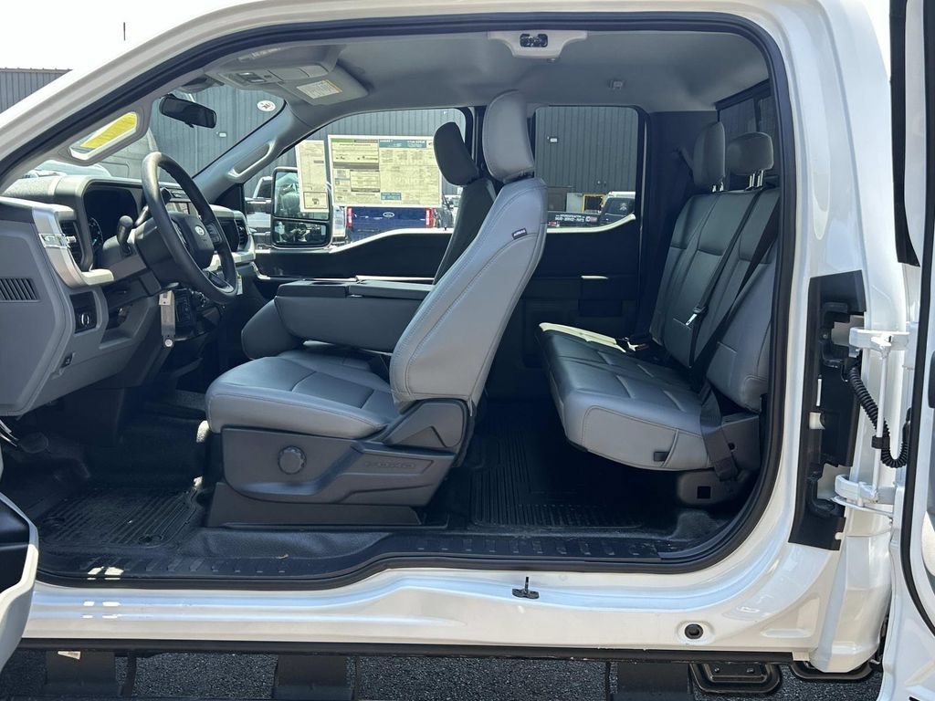 New 2026 Ford F250 XL w/ XL Chrome Package AWD/4WD image 5