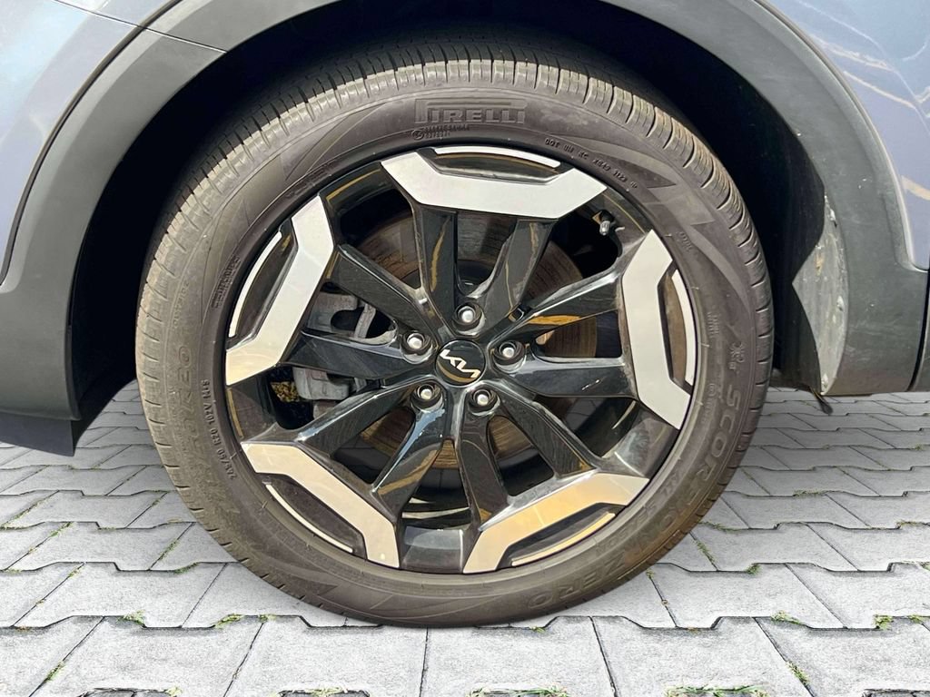 Certified 2024 Kia Telluride EX w/ EX Captain's Chair Package AWD/4WD image 8