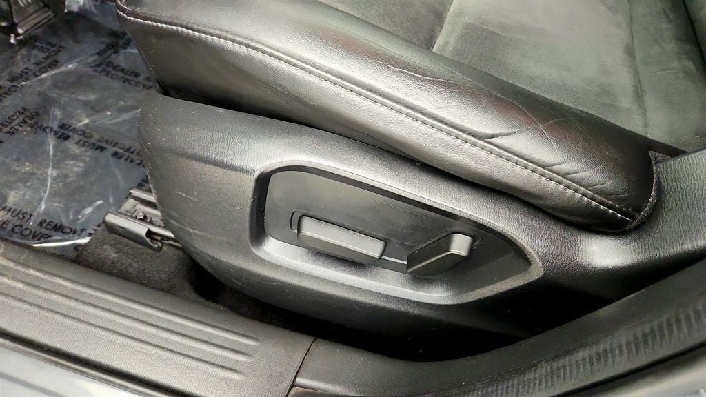 Used 2018 MAZDA CX-5 Touring FWD image 11