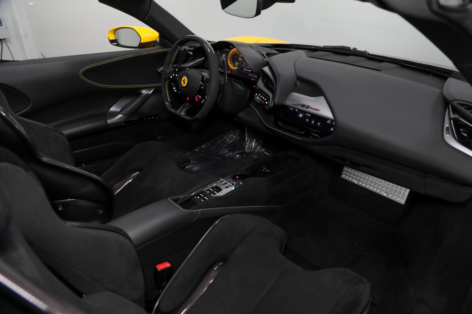 Used 2025 Ferrari SF90 Spider AWD/4WD image 34