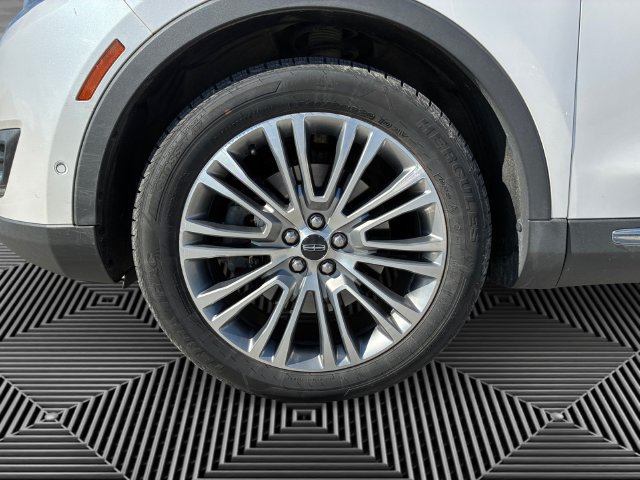 Used 2016 Lincoln MKX Reserve w/ Technology Package AWD/4WD image 9