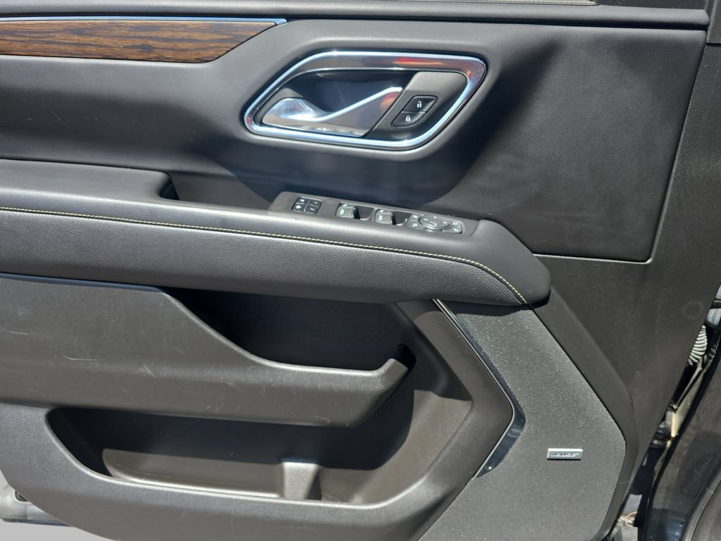 Certified 2023 Chevrolet Suburban Premier AWD/4WD image 30