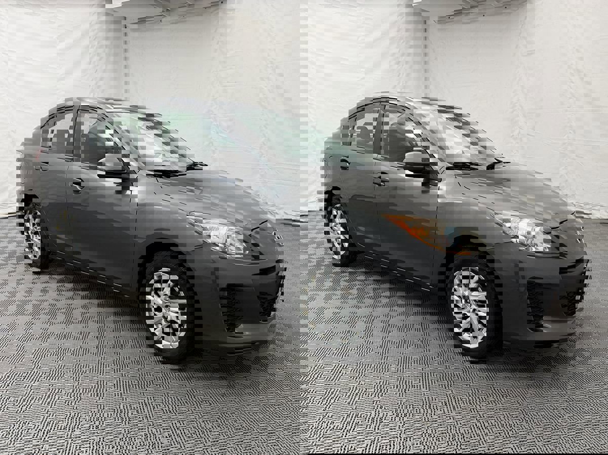 Used 2012 MAZDA MAZDA3 i Touring image 3