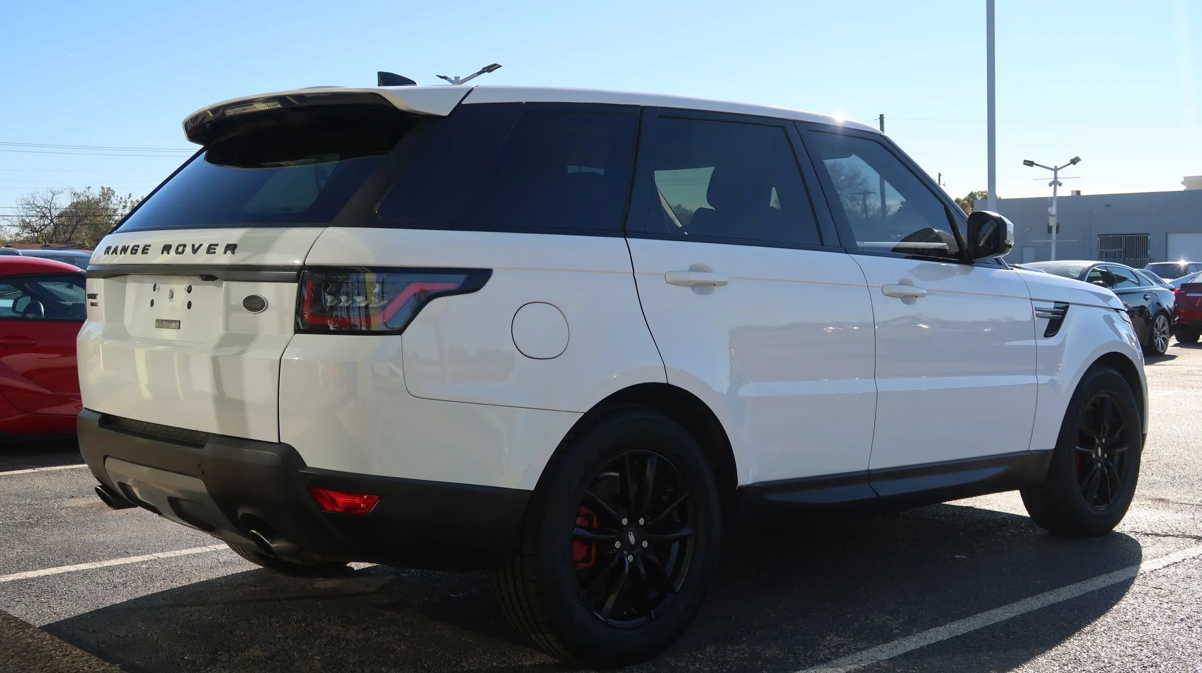 Used 2017 Land Rover Range Rover Sport SE AWD/4WD image 14