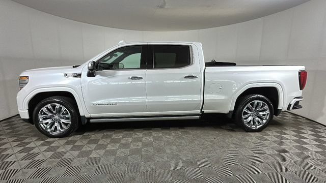 Used 2022 GMC Sierra 1500 Denali w/ Denali Reserve Package AWD/4WD image 5