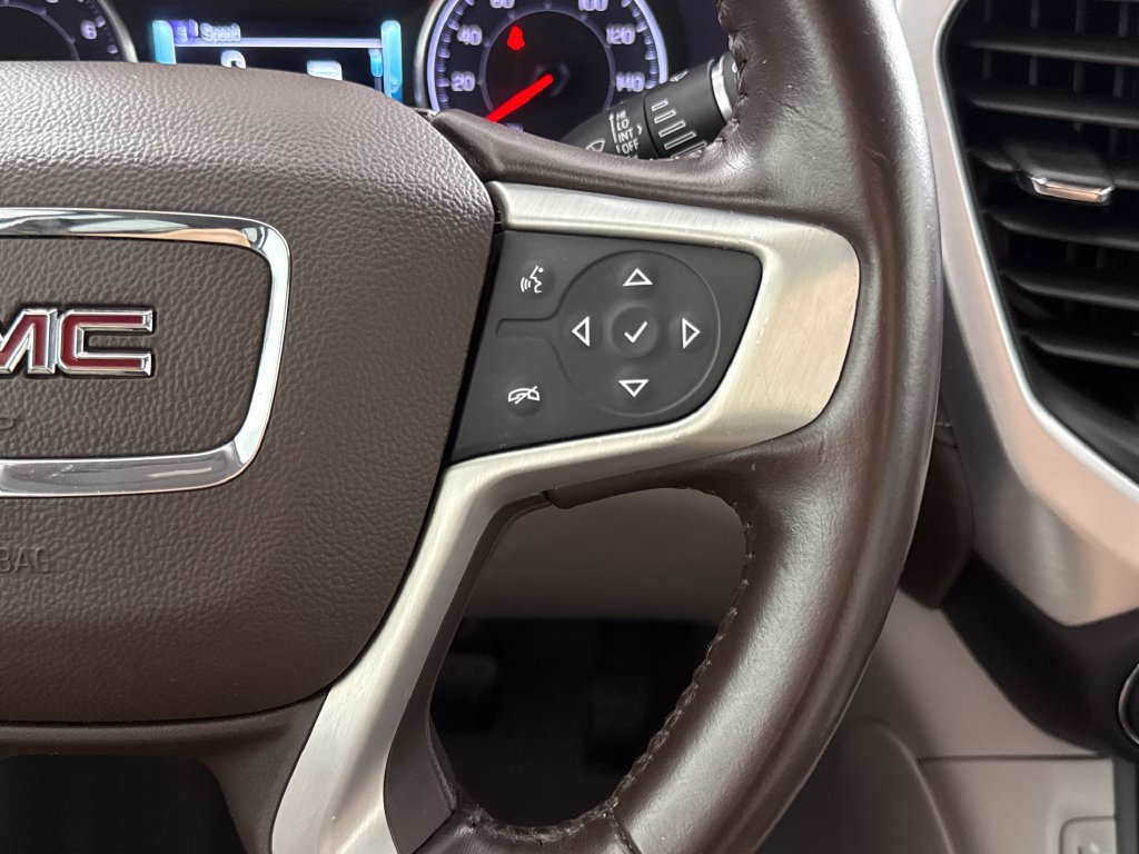 Used 2019 GMC Acadia SLT w/ LPO, Floor Liner Package FWD image 16