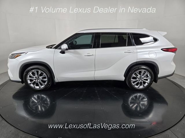 Used 2023 Toyota Highlander Limited AWD/4WD image 3